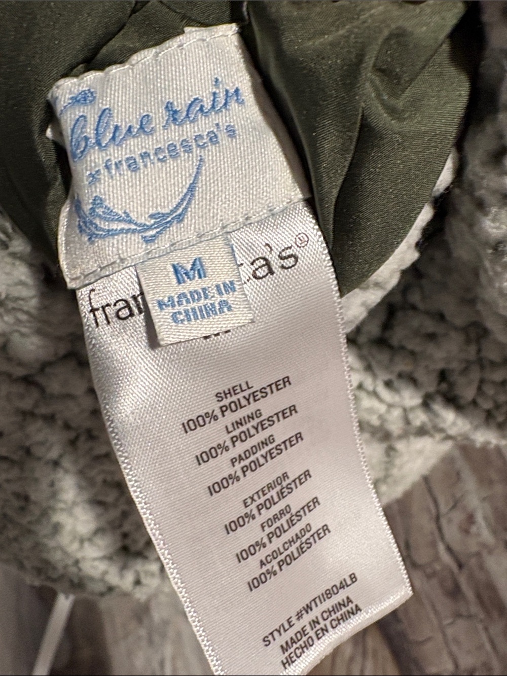 Blue Rain by Francesca‘s Quilted Olive Green/ Sherpa Reversible Women's Vest - Picture 6 of 6